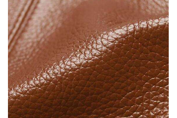 皮革染上了顏色怎么處理干凈？